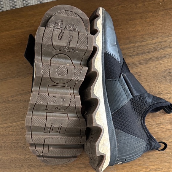 Sorel Kinetic Sneakers - Picture 3 of 5